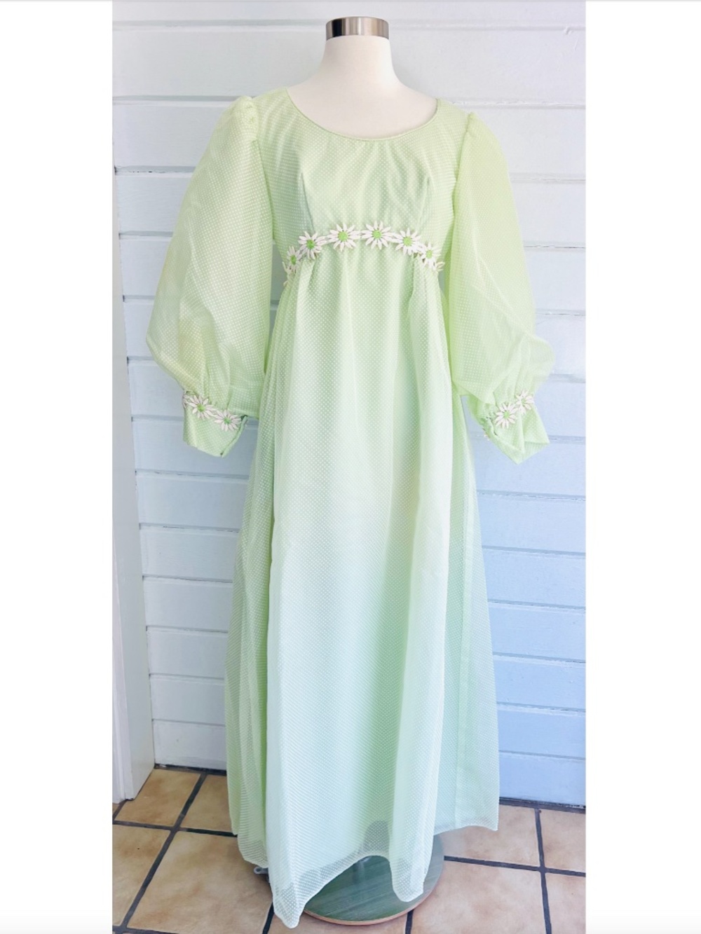 Vintage '70's EMMA DOMB Dotted Swiss Maxi Dress in Light Green - S